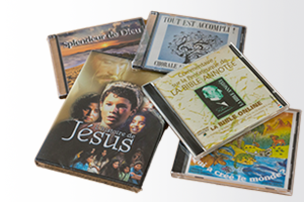 DES DVD, CD, CASSETTES AUDIO OU VIDÉO